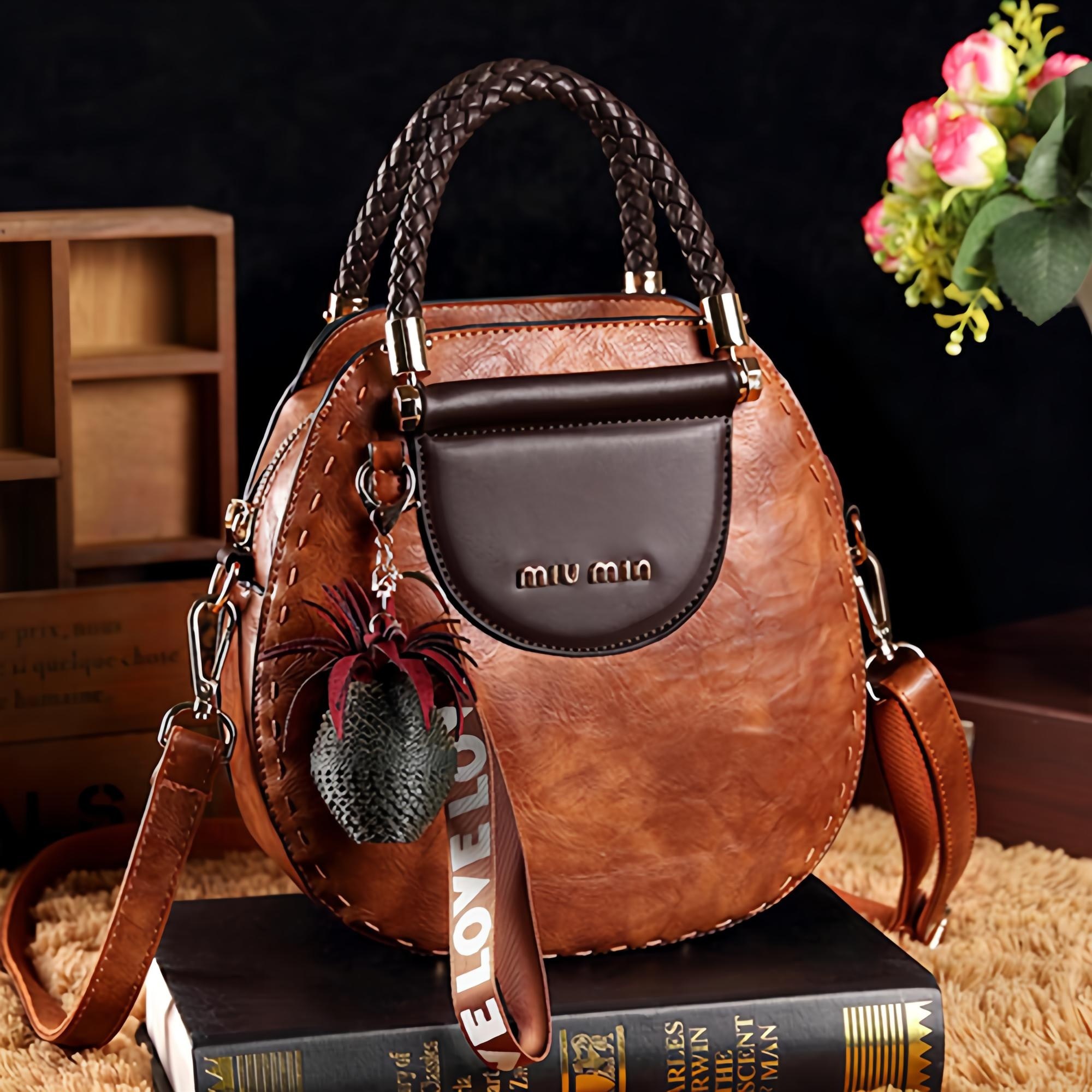 구찌크로스백 추천 2개 인기 필수 아이템!